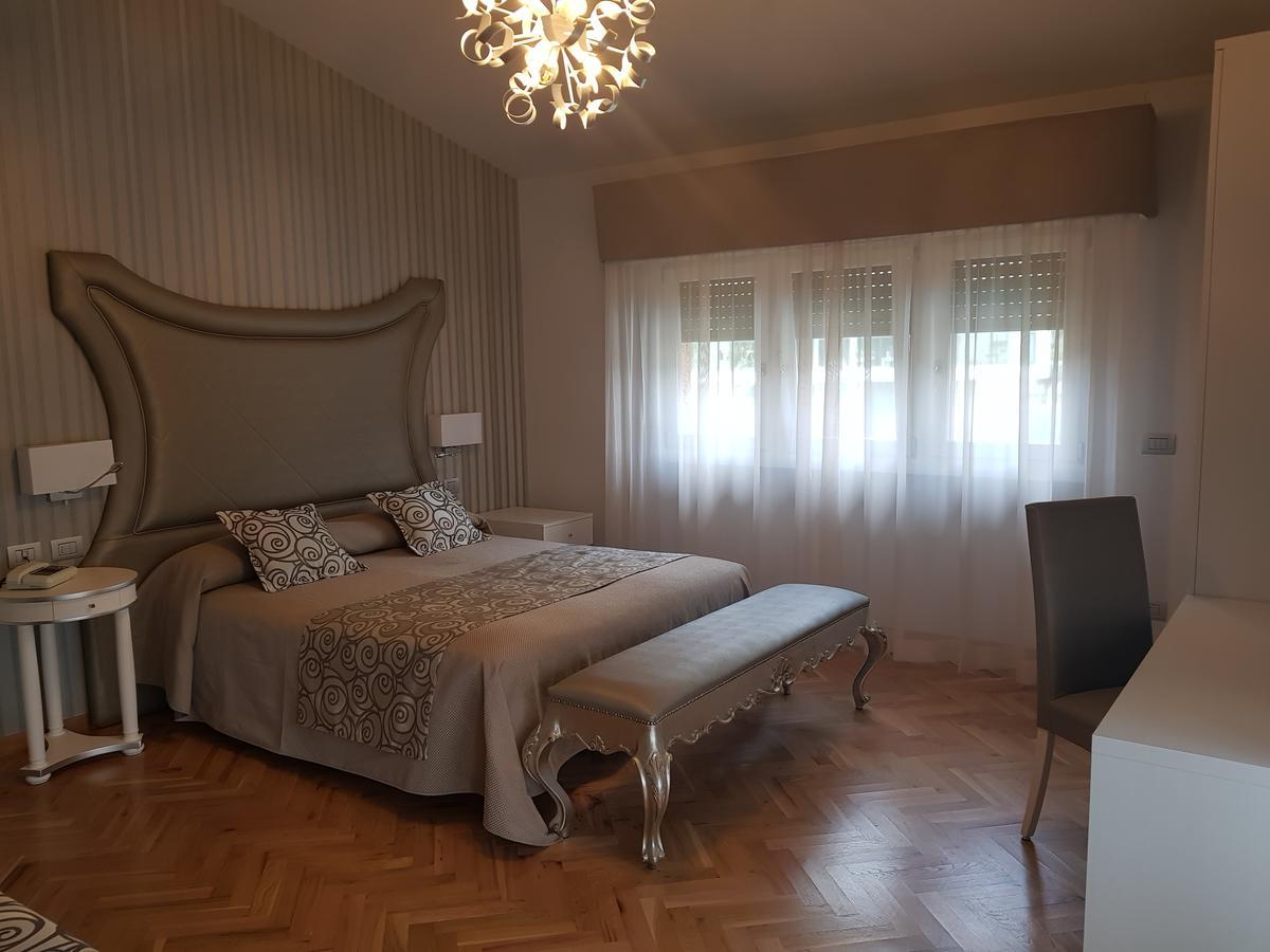 Hotel Bellevue Гардоне Ривьера Экстерьер фото